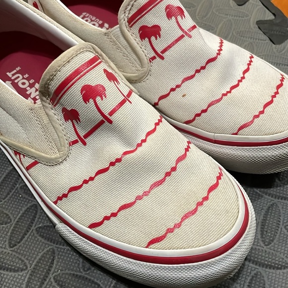 Vans bundle with In-n-out sneakers - Picture 7 of 16